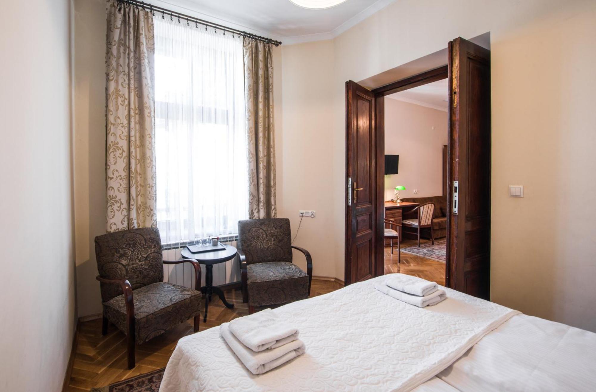 Aparthotel Basztowa Krakau Exterior foto