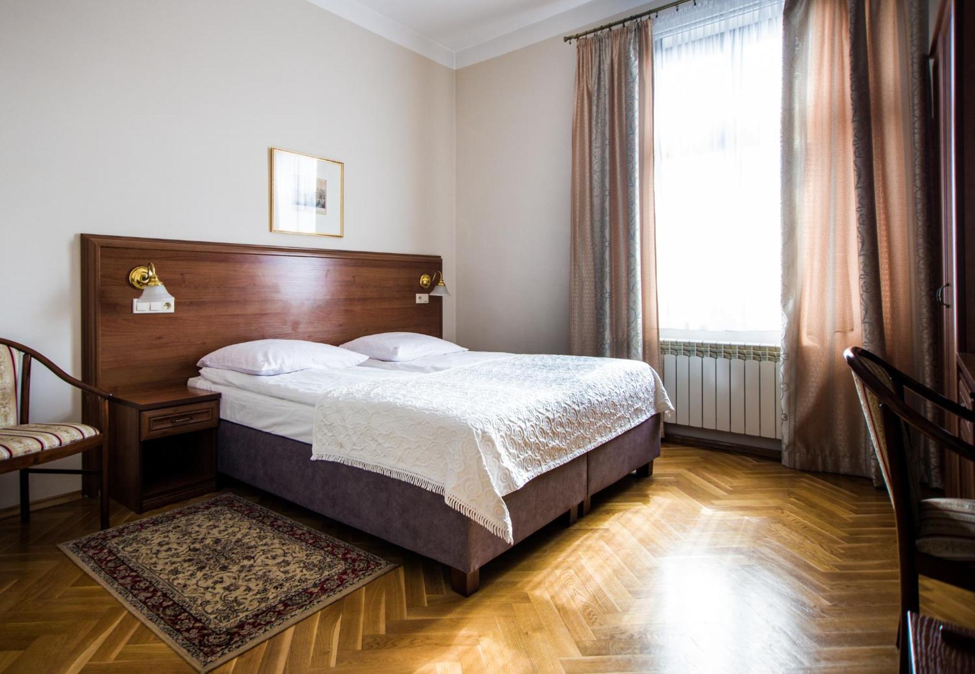 Aparthotel Basztowa Krakau Exterior foto